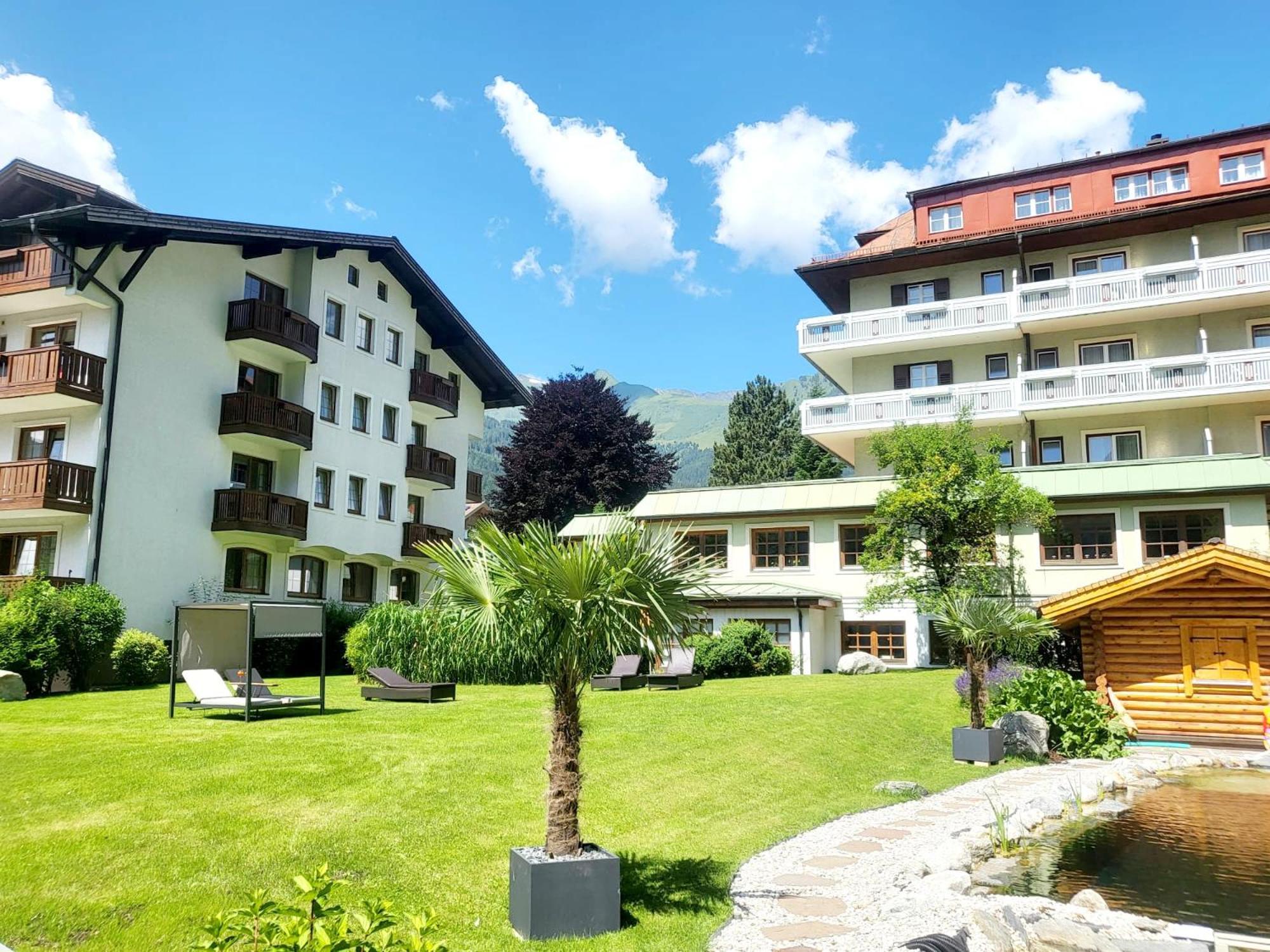 Hotel Rauscher - Das Naturteichparadies Bad Hofgastein Exterior photo